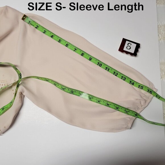 CREAM colored  Laser Cut Tiered Blouse Top Size S- NEW - Picture 5 of 11